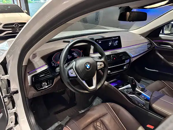 BMW 5 Series 2020