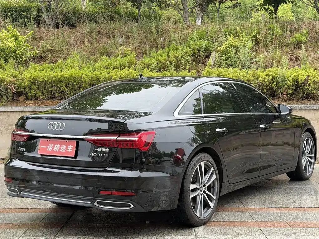Audi A6L 2022