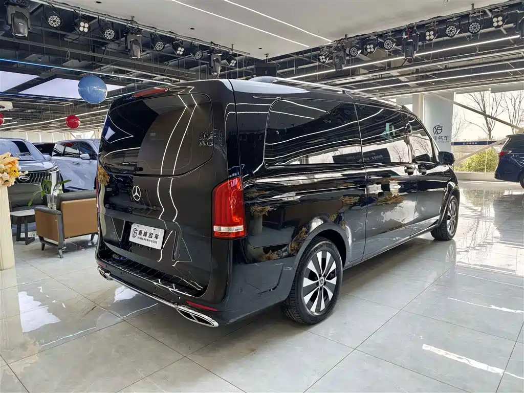 Mercedes-Benz Vito 2023 — фото 23
