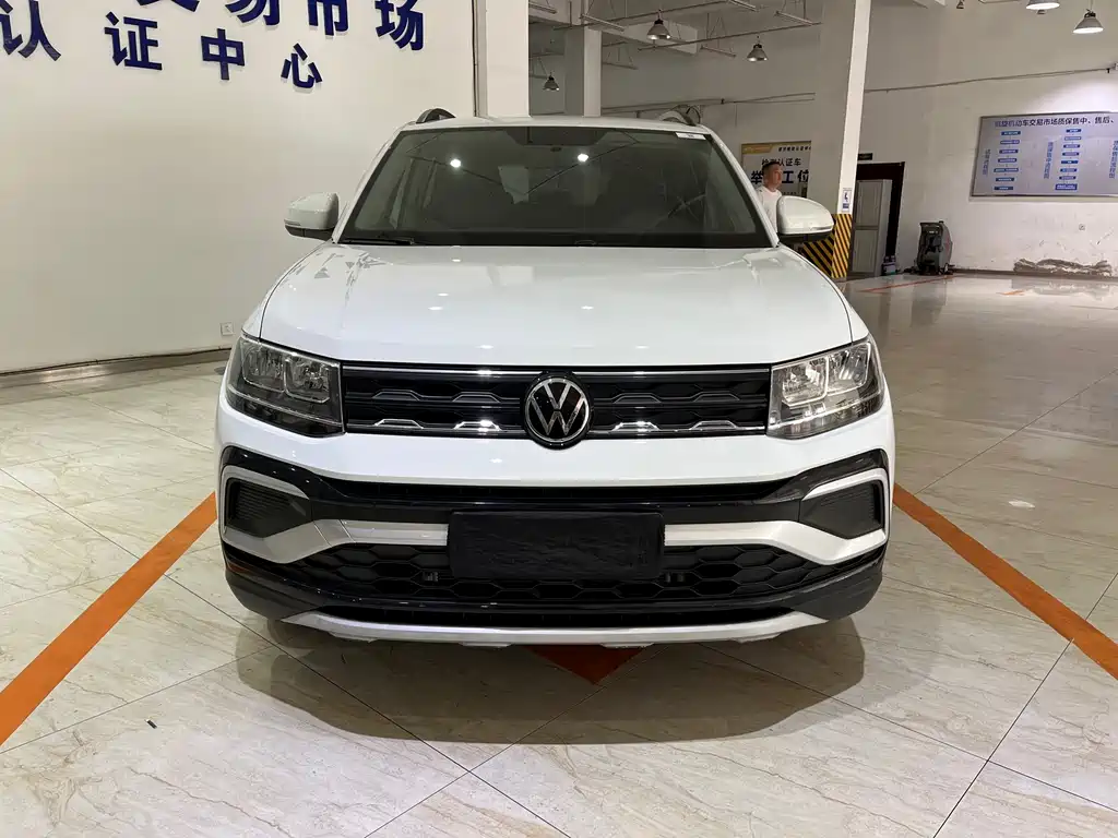 Volkswagen T-Cross 2023 — фото 2