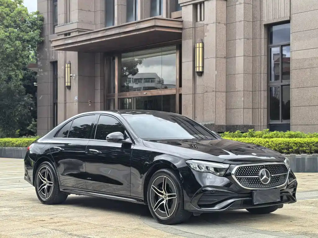 Mercedes-Benz E-Class 2025