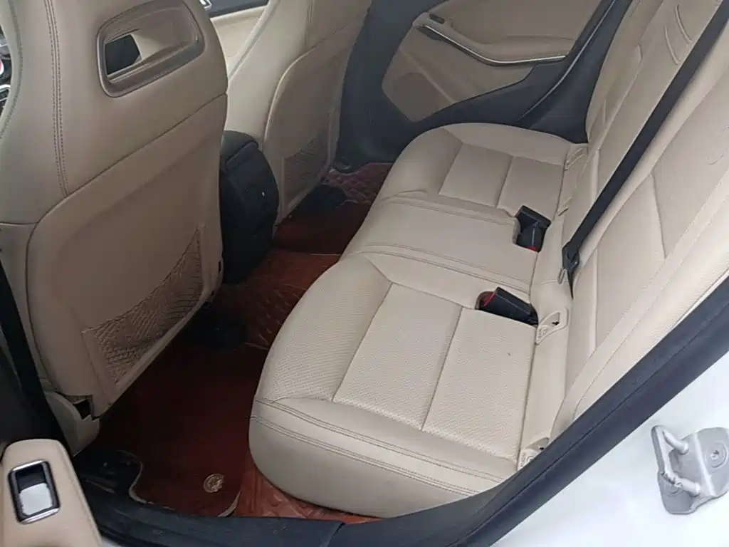 Mercedes-Benz GLA 2017 — фото 17