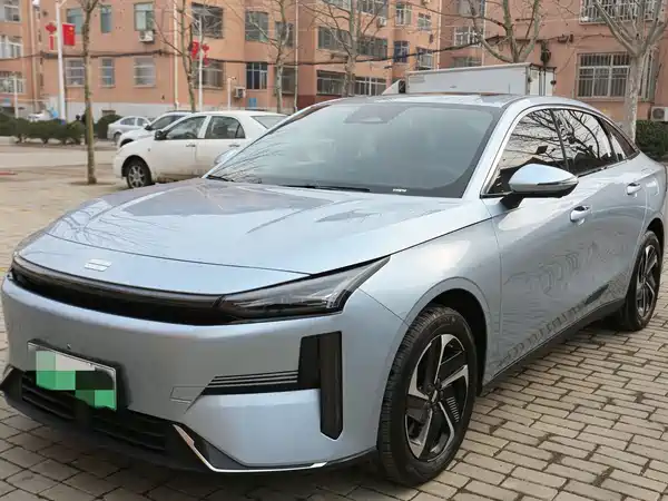 Geely Galaxy L6 2025