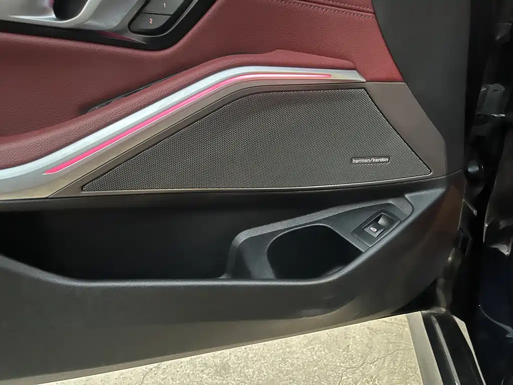 BMW 3 Series 2023 — фото 13