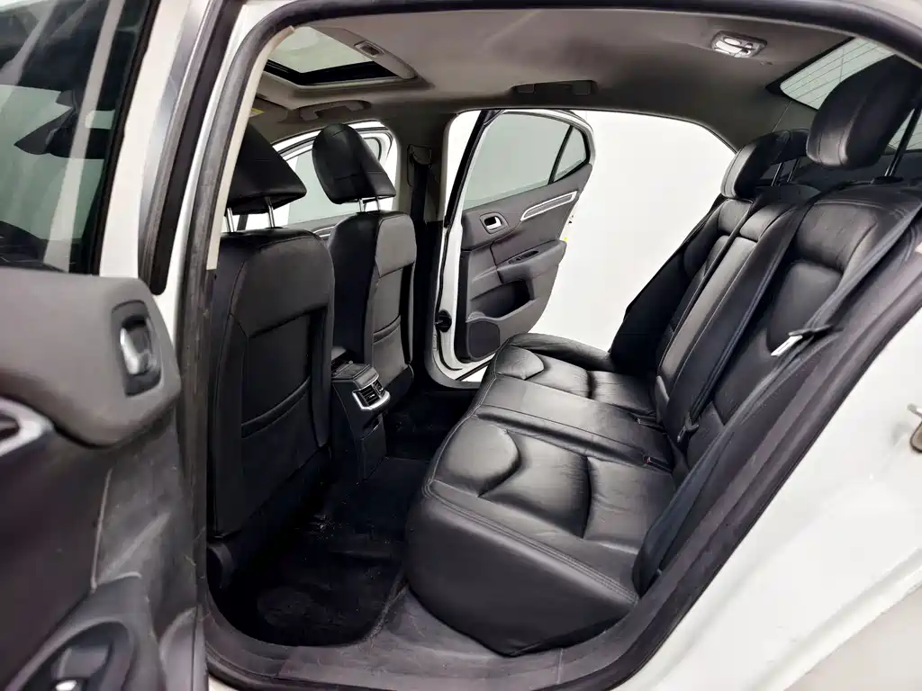 Citroen C4L 2016 — фото 13