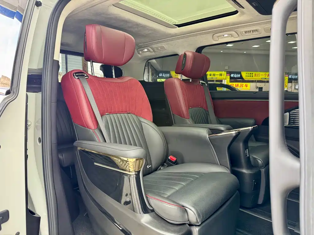 GAC Motor Trumpchi E9 2023 — фото 10