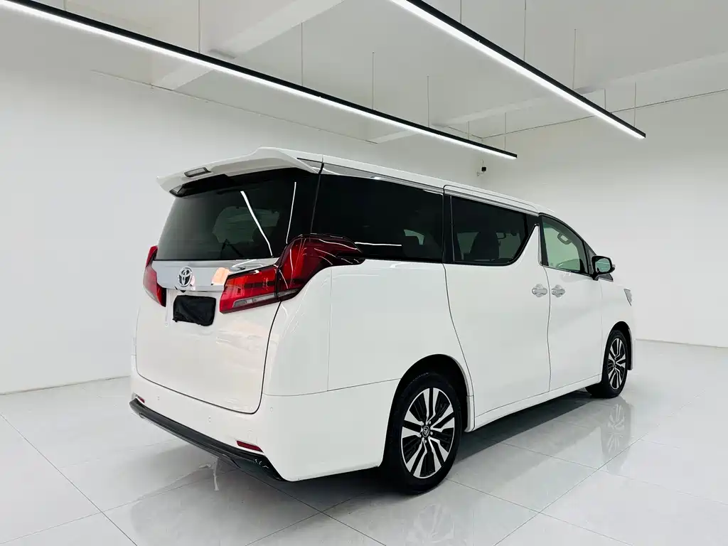 Toyota Alphard 2018 — фото 6