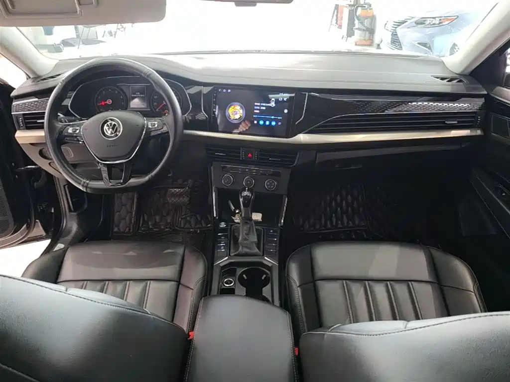 Volkswagen Passat 2021 — фото 10