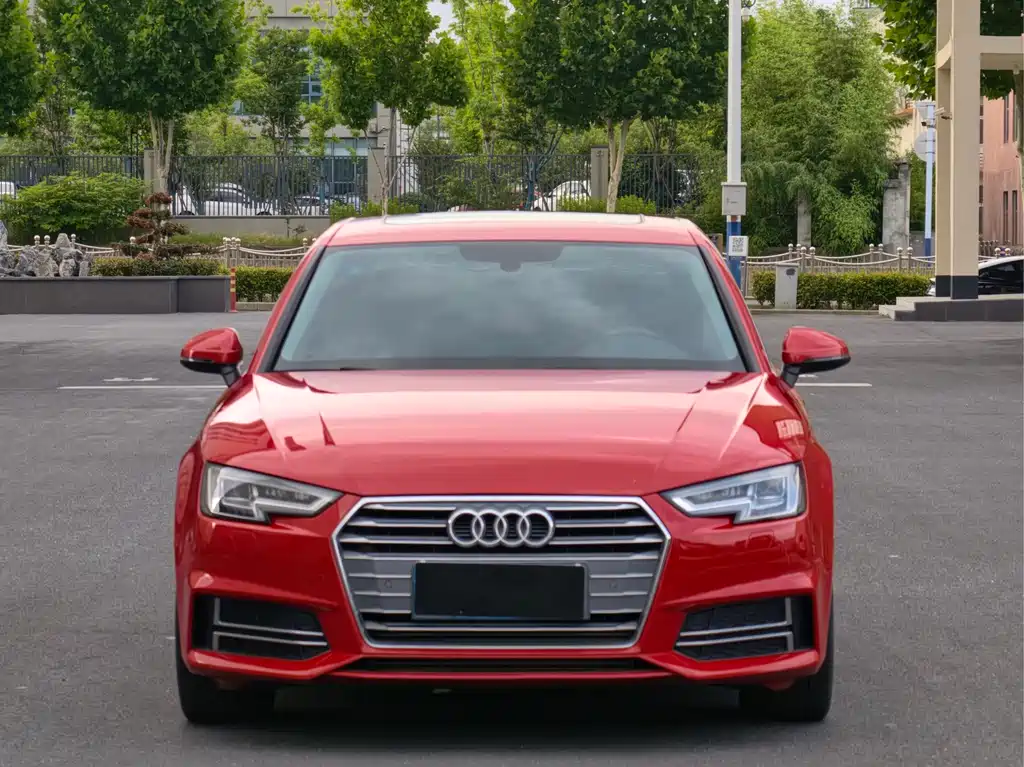 Audi A4L 2018 — фото 2