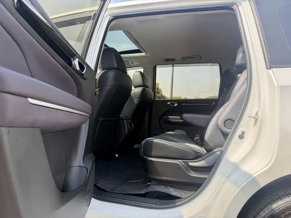 GAC Motor Trumpchi M6 2025 — фото 11