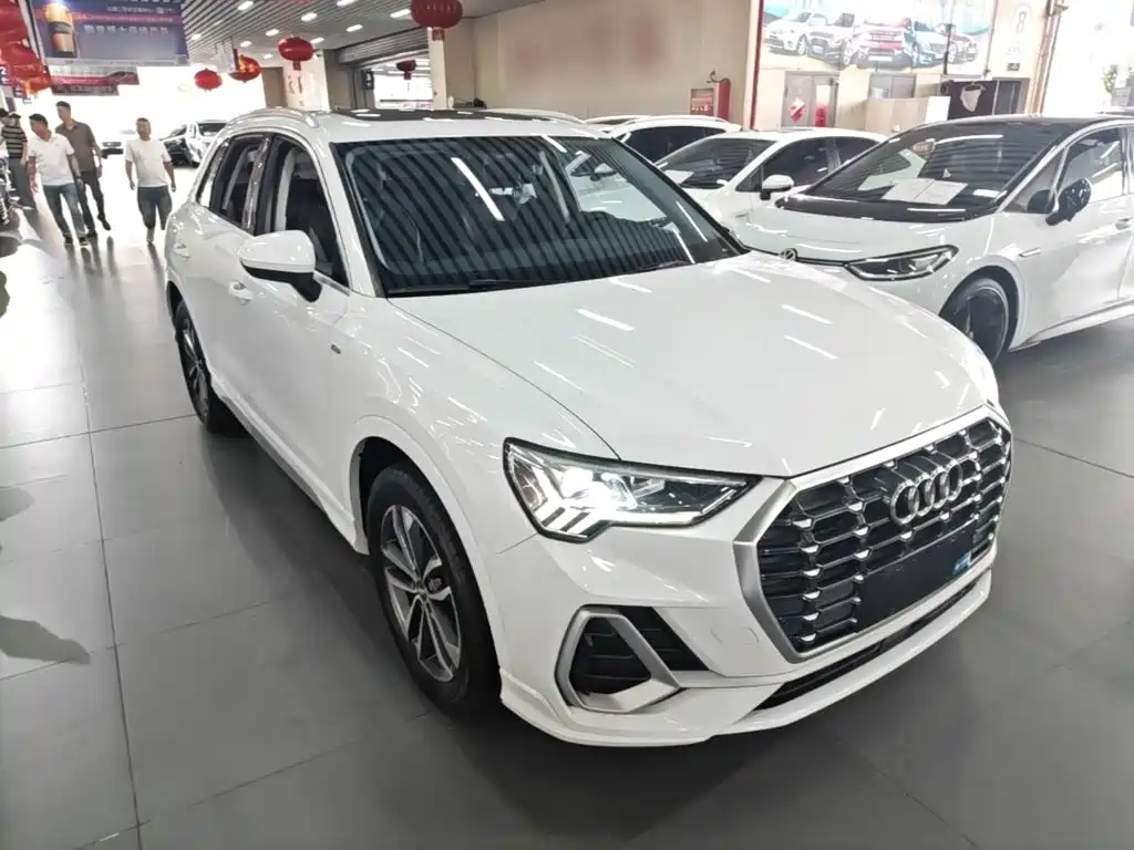 Audi Q3 2020 — фото 4