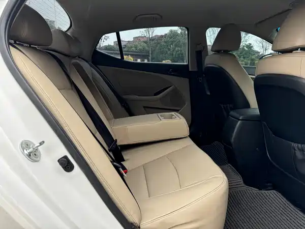 Kia K5 2015