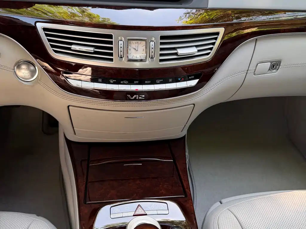 Mercedes-Benz S-Class 2011 — фото 13