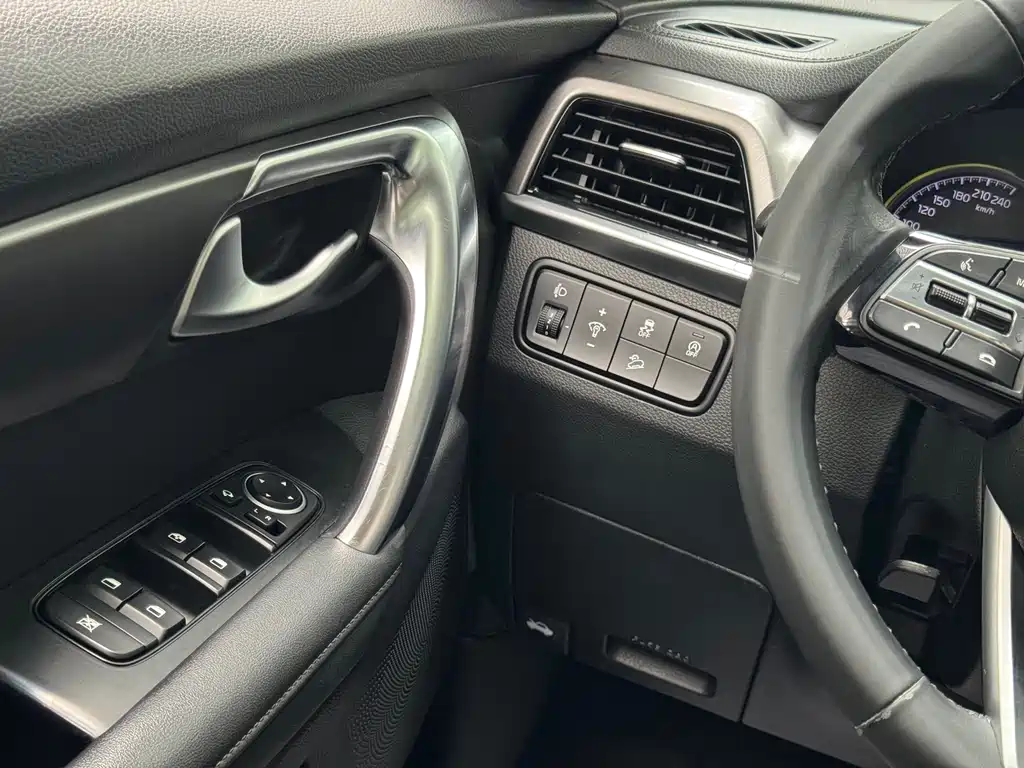 Kia Sportage 2018 — фото 16