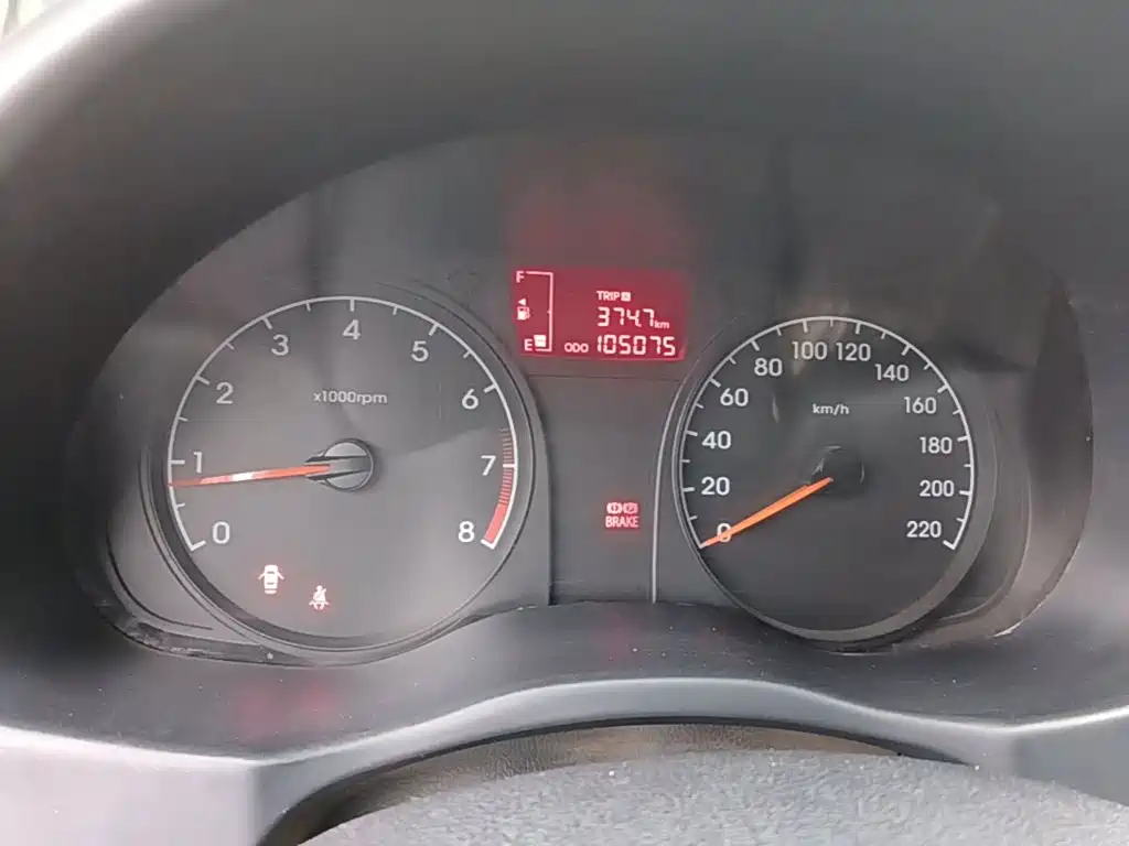 Hyundai Verna 2015 — фото 12