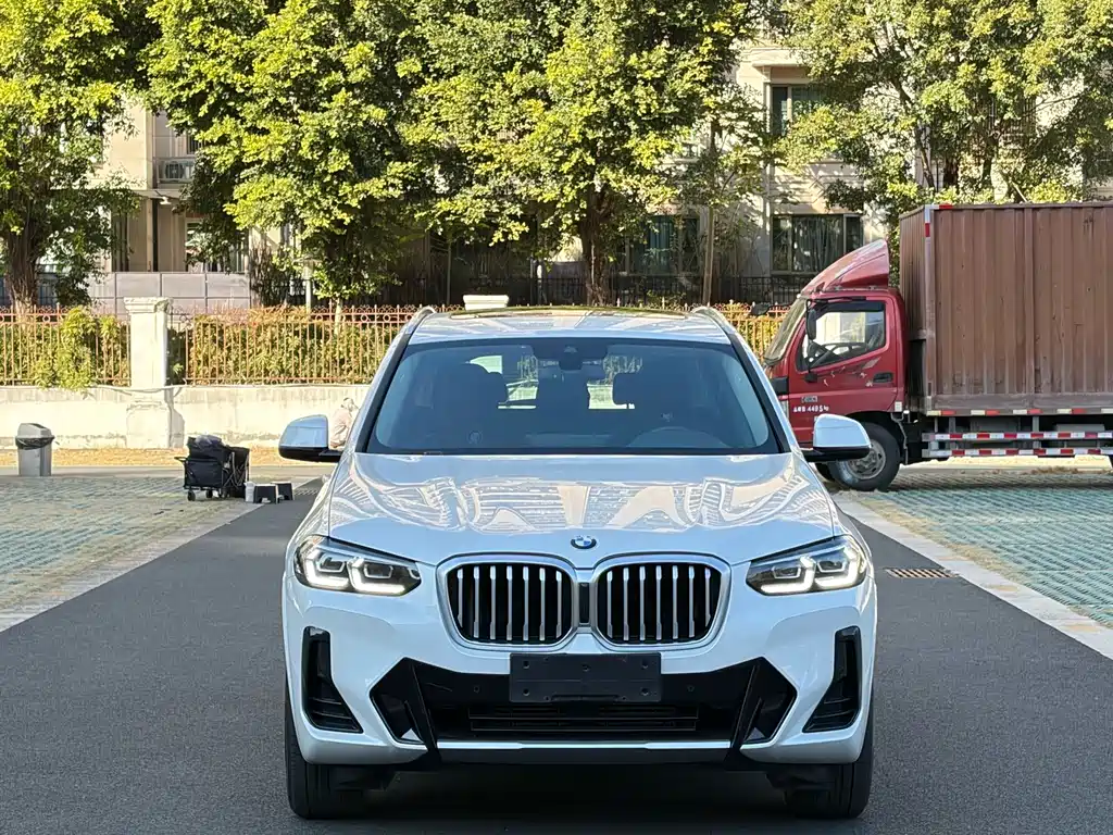 BMW X3 2021 — фото 2