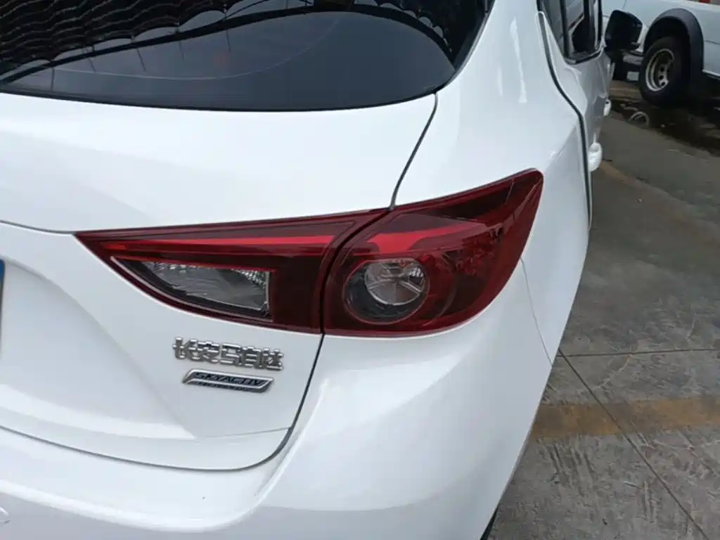 Mazda 3 Angkesela 2017 — фото 8