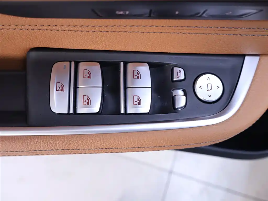 BMW 6 Series GT 2023 — фото 17