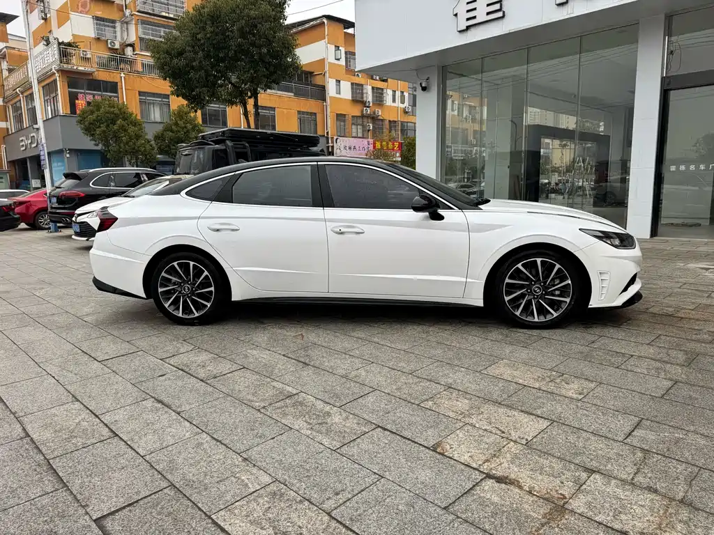 Hyundai Sonata 2021 — фото 4