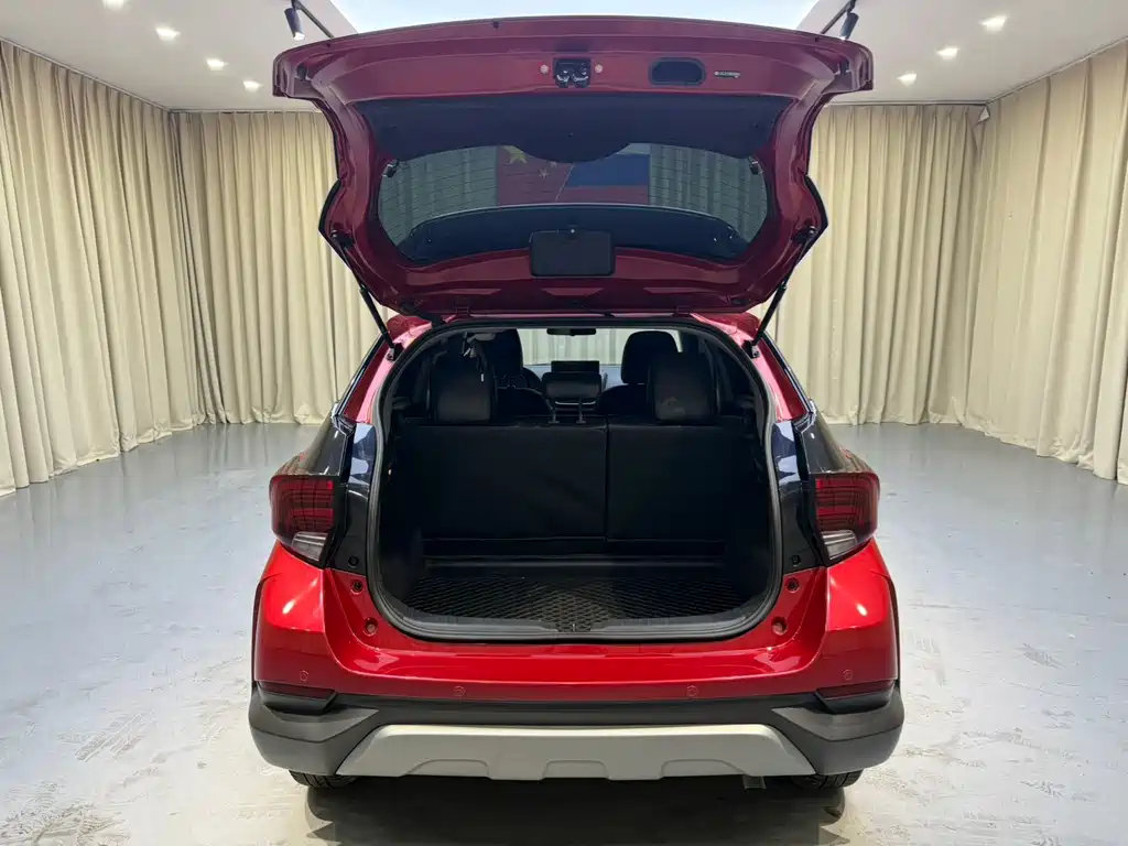 Toyota Yaris L 2022 — фото 8
