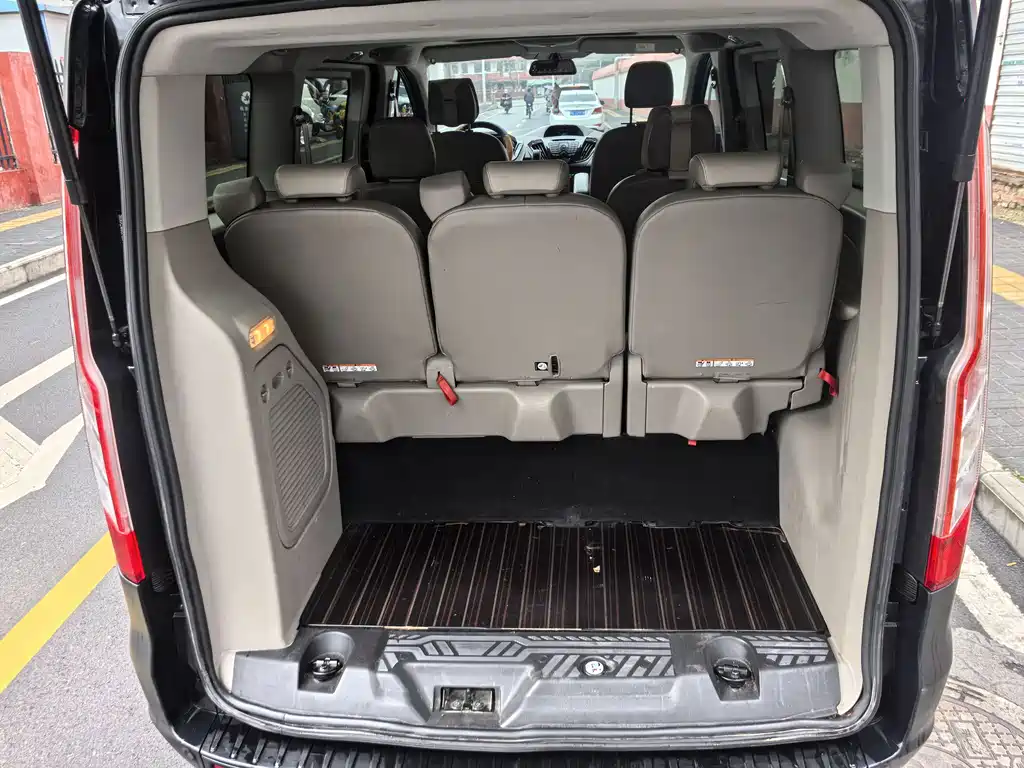 Ford Tourneo 2019 — фото 12