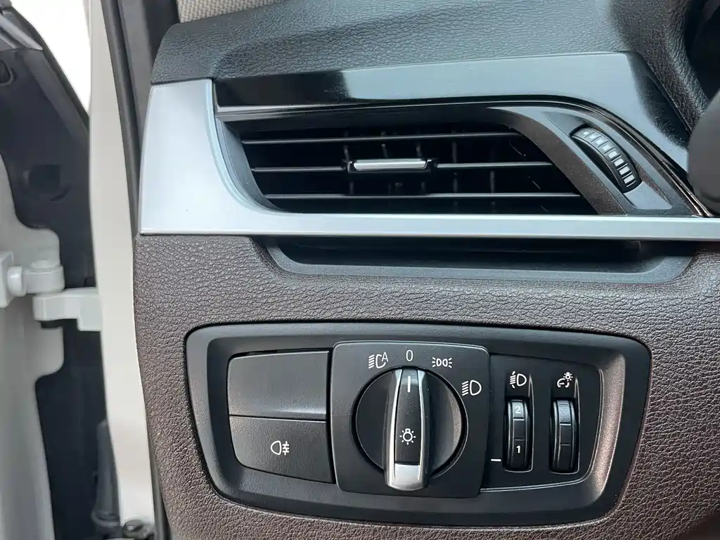 BMW X1 2022 — фото 14