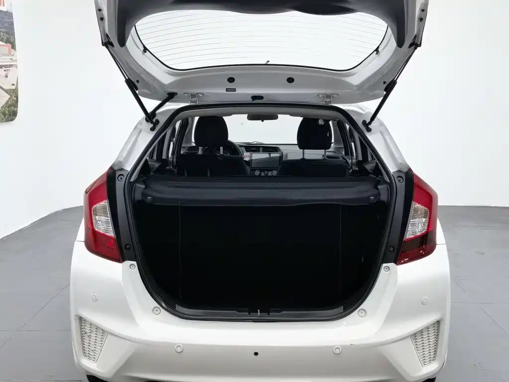 Honda Fit 2017 — фото 16