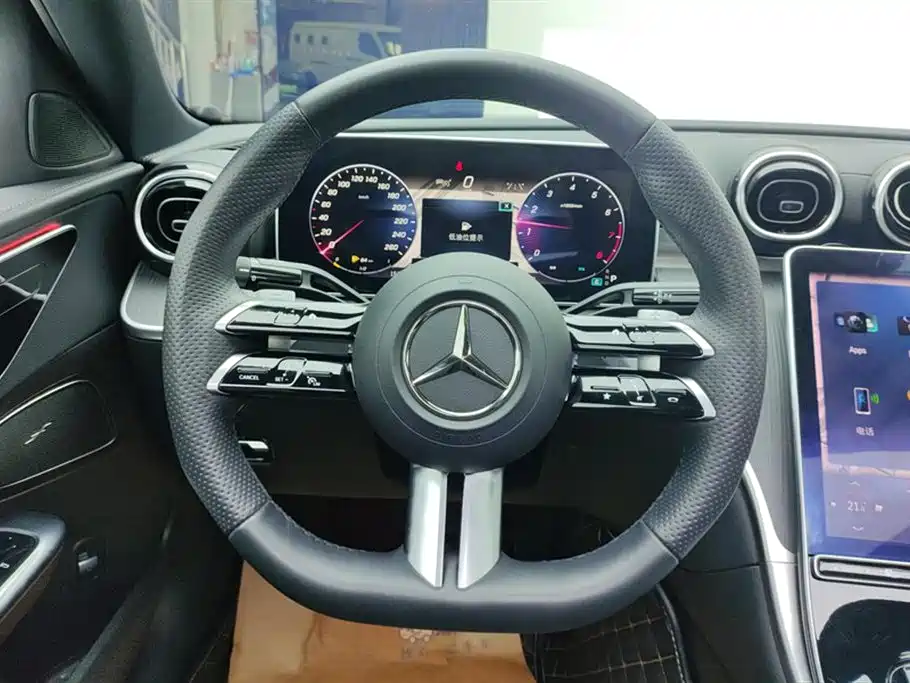 Mercedes-Benz C-Class 2024 — фото 15