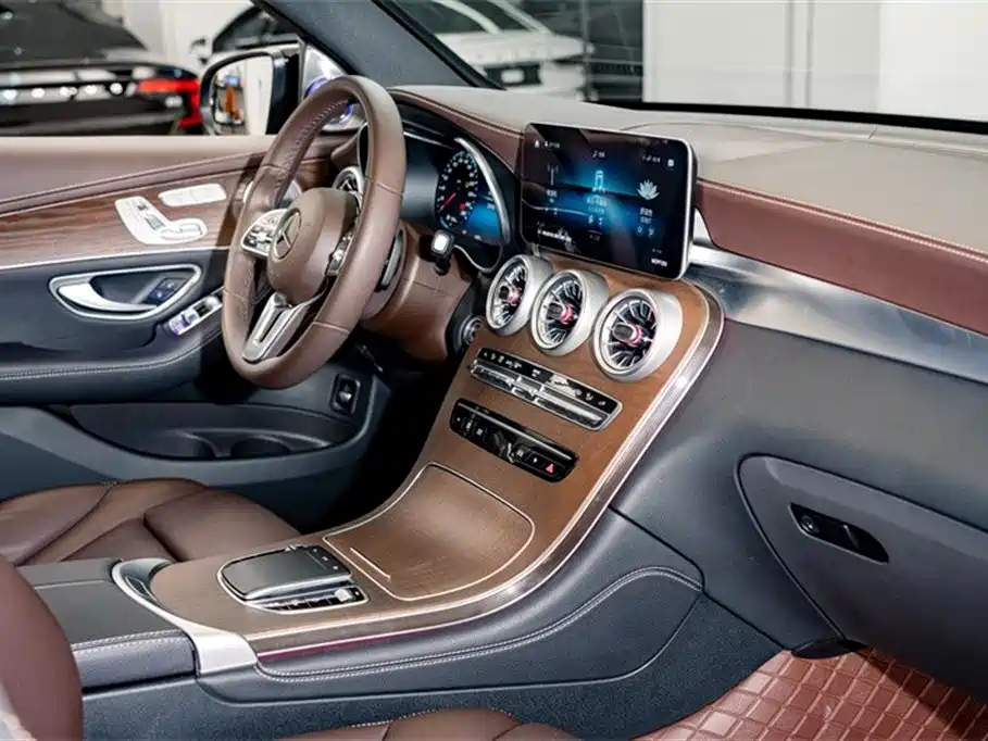 Mercedes-Benz GLC 2022 — фото 19
