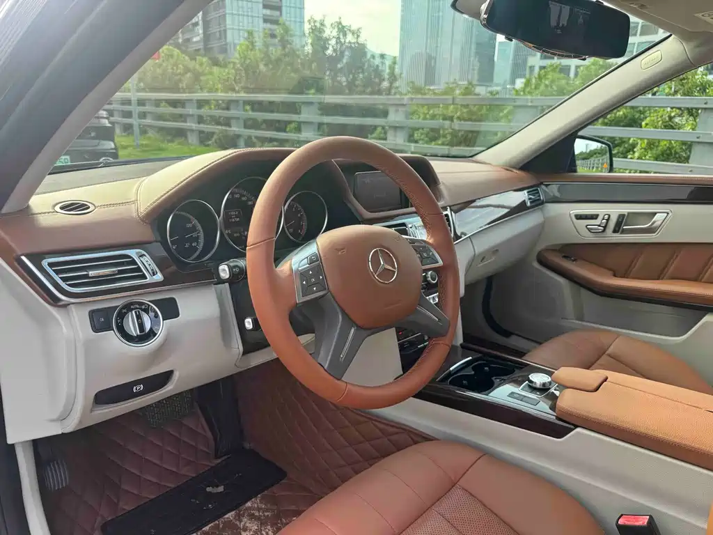 Mercedes-Benz E-Class 2014 — фото 14