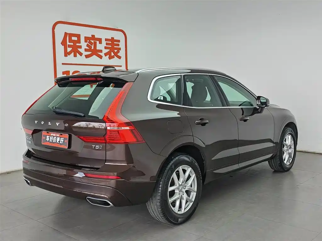 Volvo XC60 2019 — фото 2