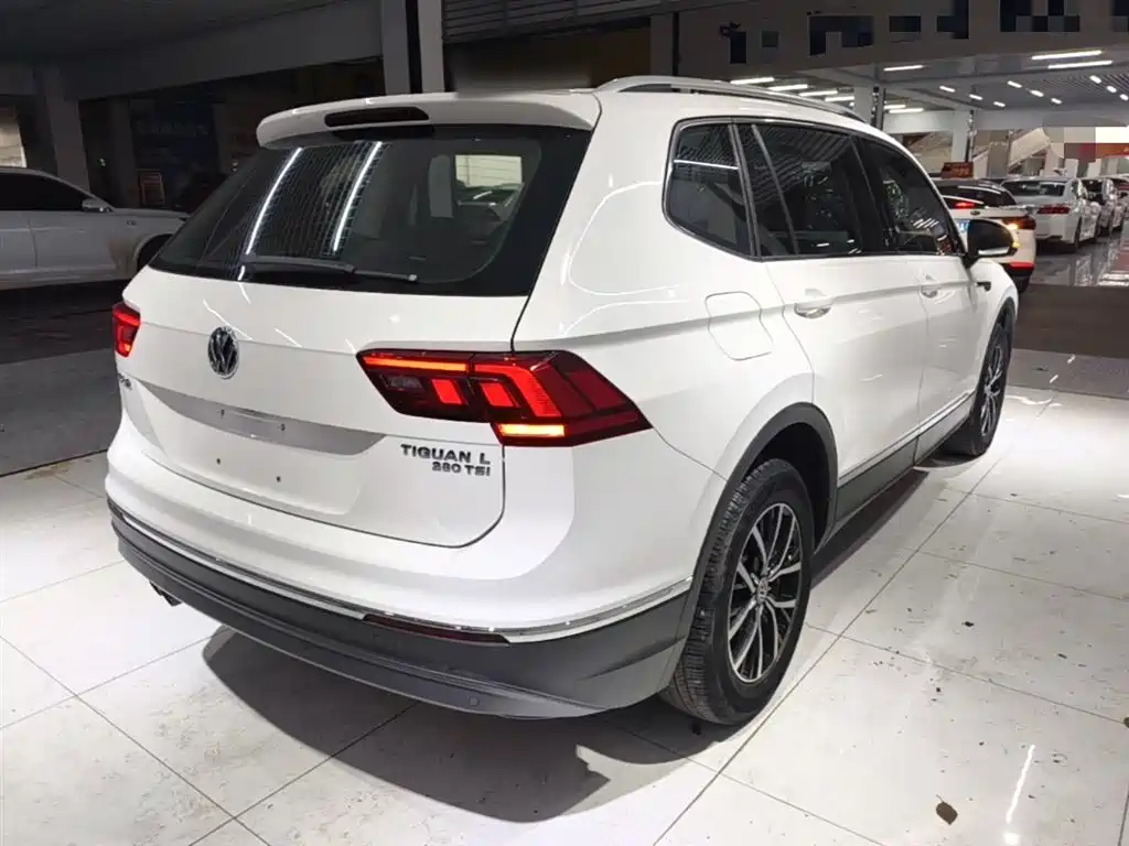 Volkswagen Tiguan L 2018 — фото 7