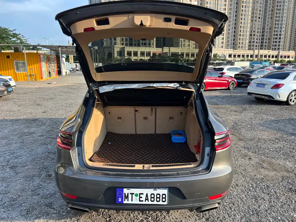 Porsche Macan 2015 — фото 16