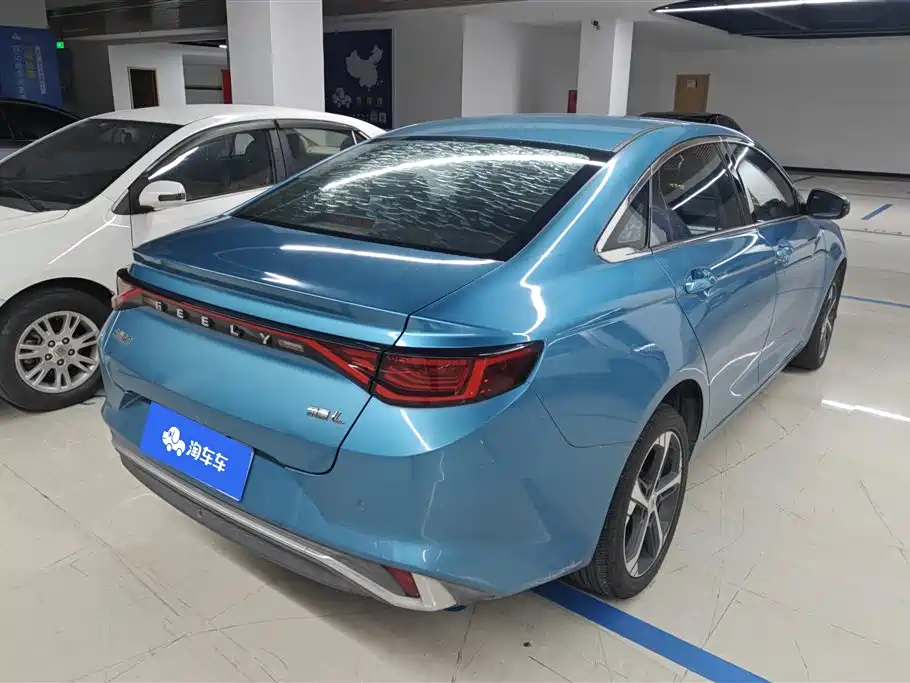 Geely Emgrand L 2022