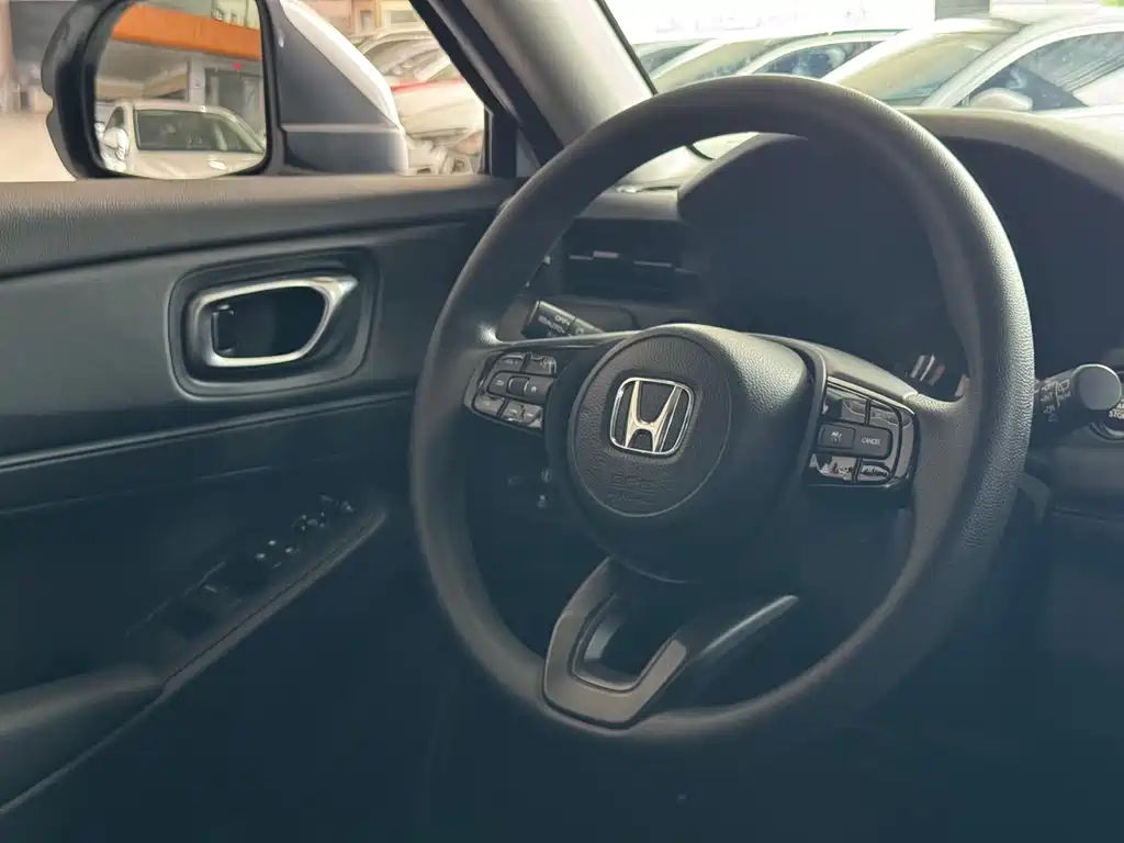 Honda Vezel 2023 — фото 11