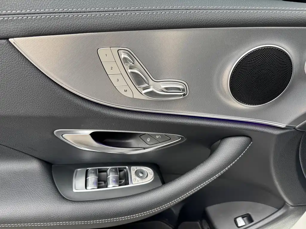 Mercedes-Benz E-Class 2021 — фото 8