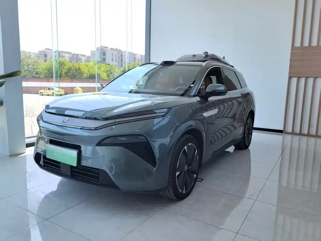 BYD Tang L 2025 — фото 1