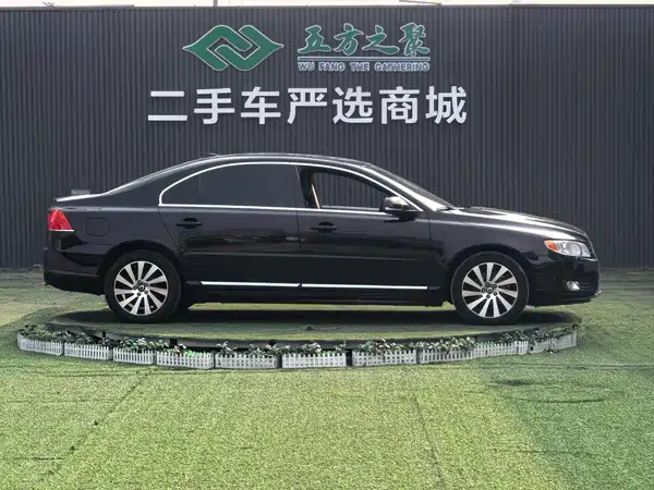 Volvo S80L 2014