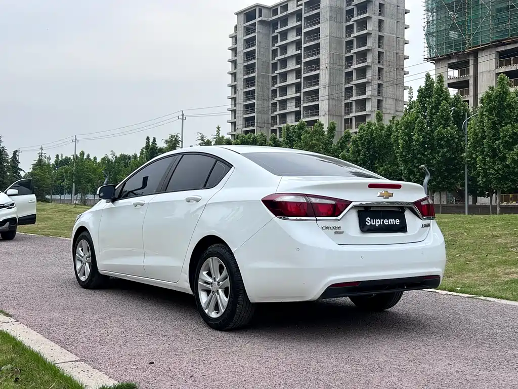 Chevrolet Cruze 2016 — фото 10