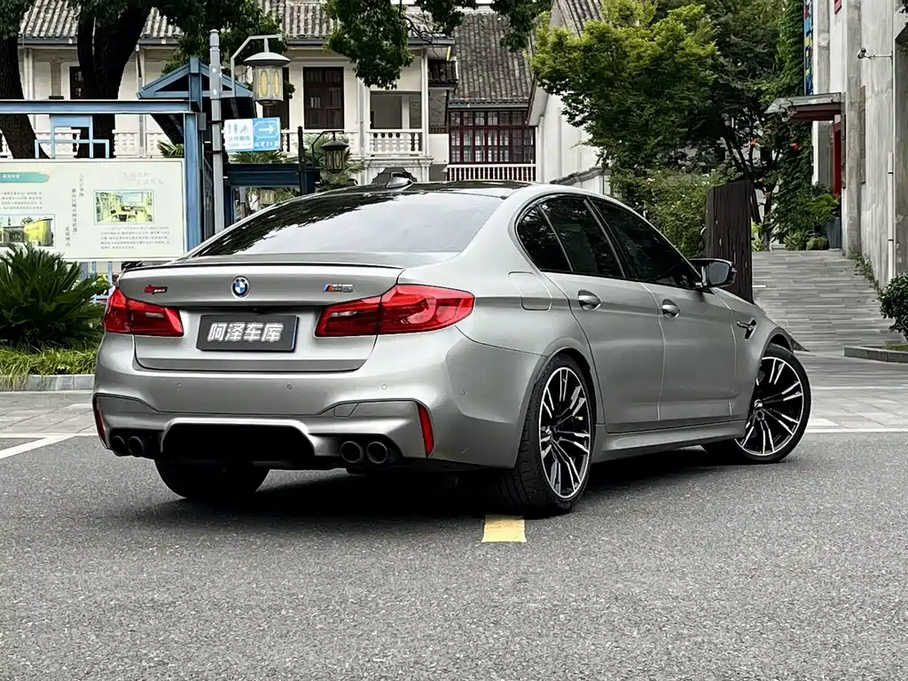 BMW M5 2019 — фото 4