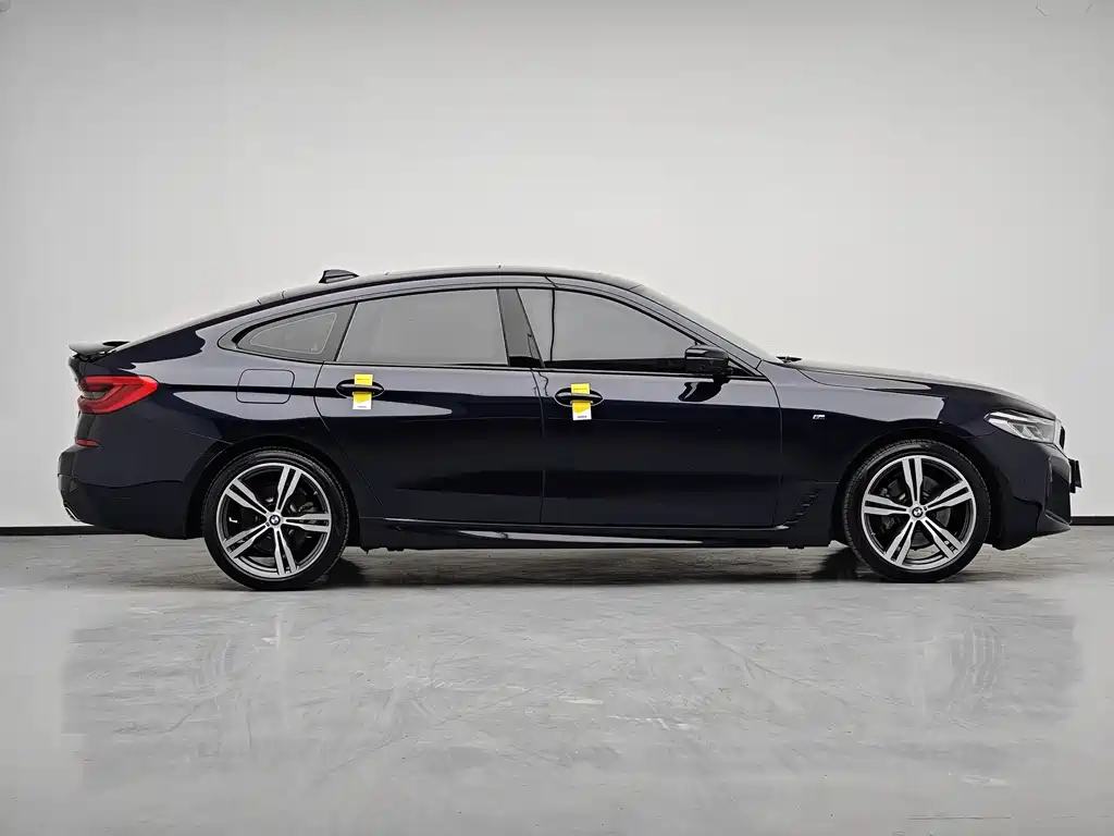 BMW 6 Series GT 2024 — фото 14