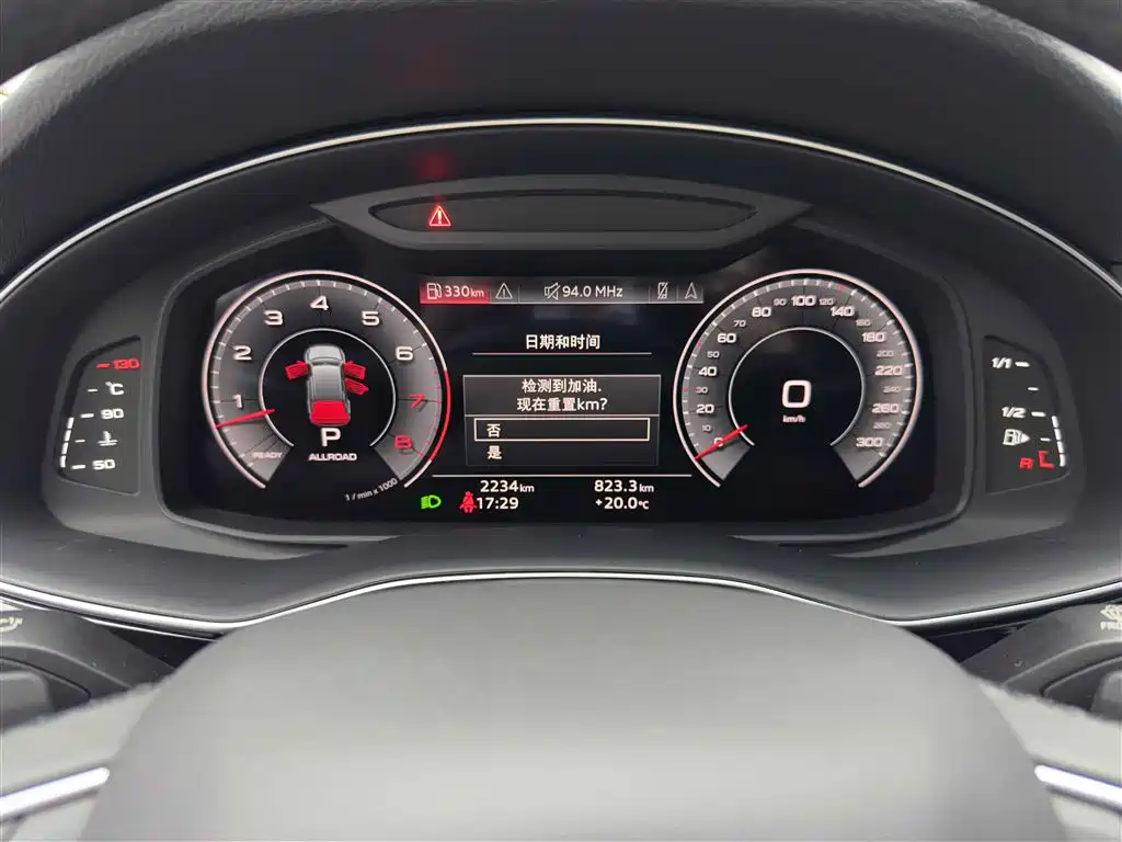 Audi Q7 2023 — фото 13