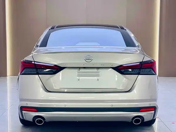 Nissan Teana 2023