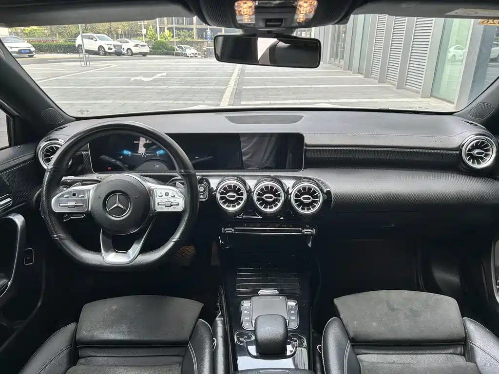 Mercedes-Benz A-Class 2020 — фото 10