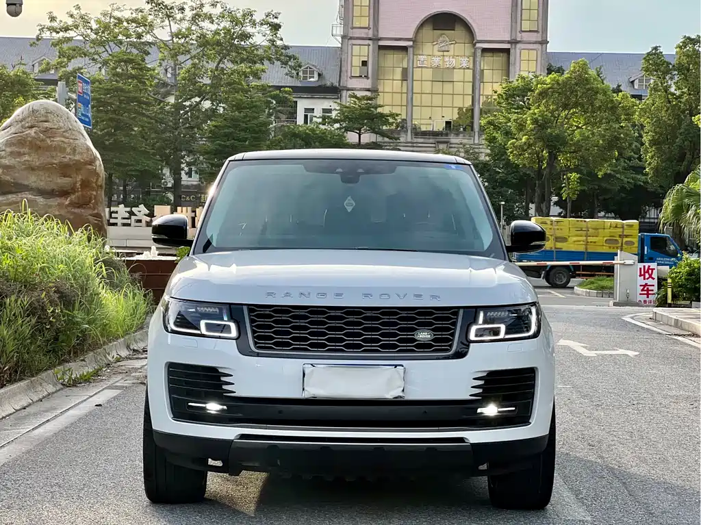 Land Rover Range Rover 2020 — фото 2