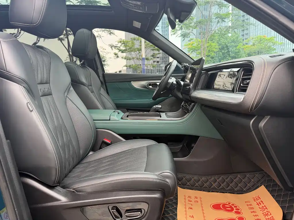GAC Motor Trumpchi GS8 2023 — фото 23