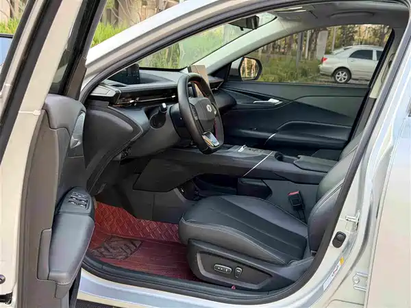 Changan Qiyuan A05 2024