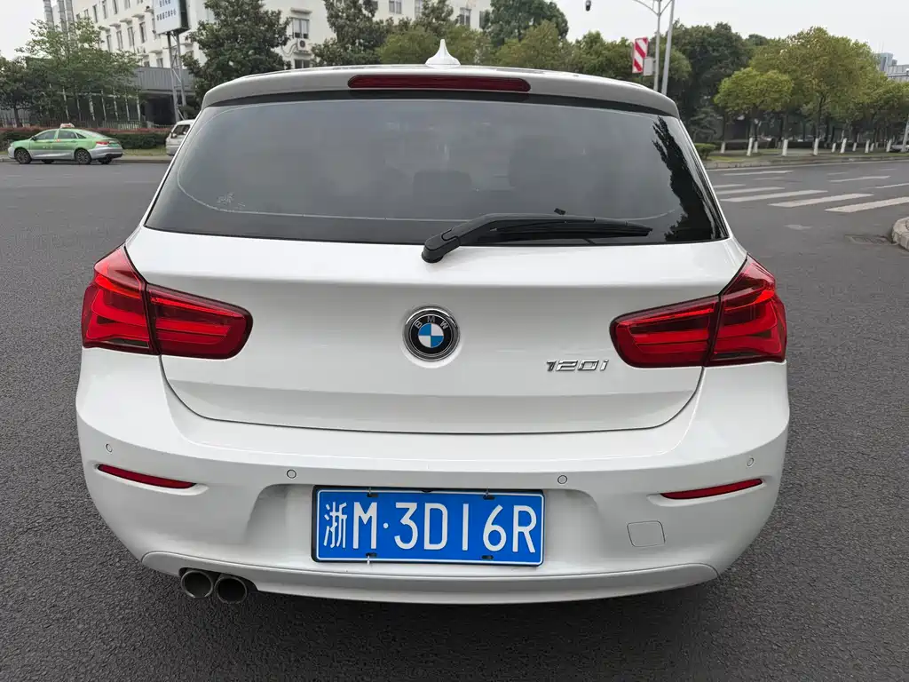 BMW 1 Series 2016 — фото 6