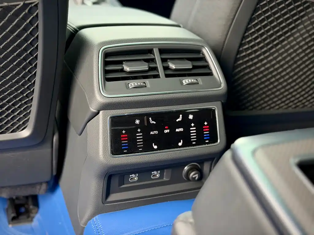 Audi A6L 2023 — фото 12