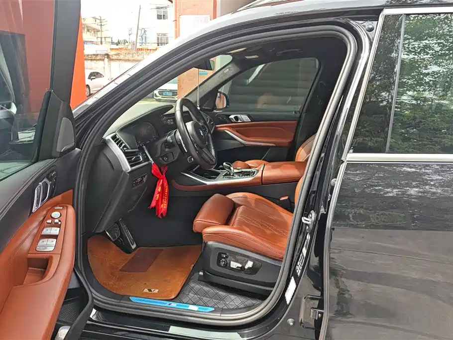 BMW X7 2022 — фото 9